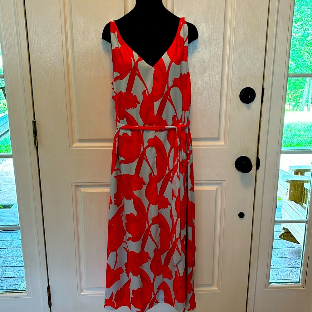 Ladies Ann Taylor size 8 dress.